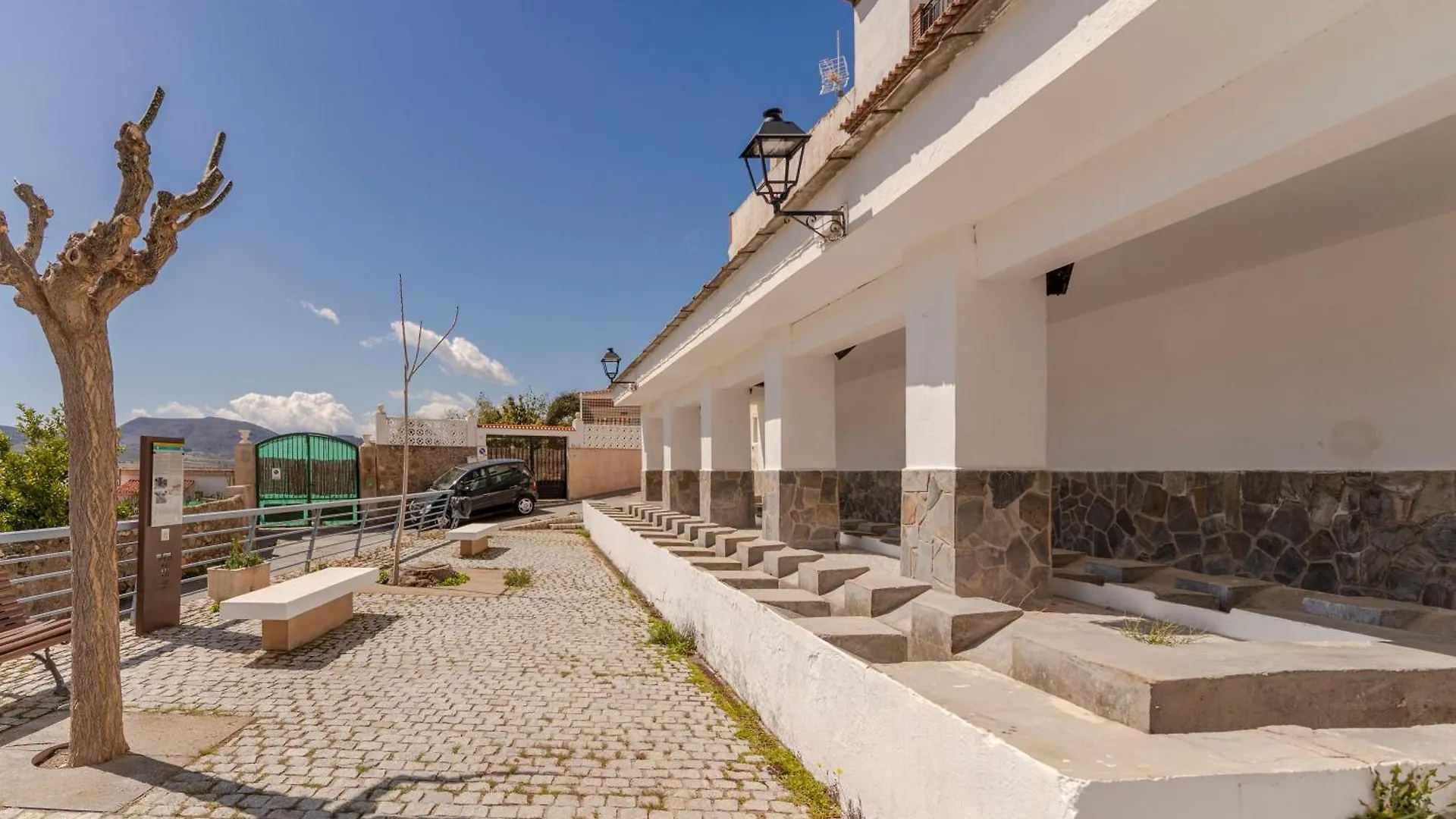 Rentitspain Casa Lavadero Historia Y Confort 劳约德安达拉克